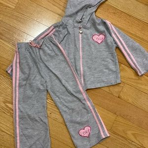 Parisian Grey/Gray Pink Jogging Suit Size 4